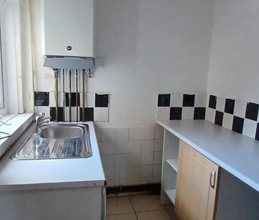 3 bedroom terraced house to rent - Photo 6