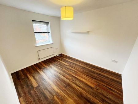 3 bedroom semi-detached house to rent - Photo 3