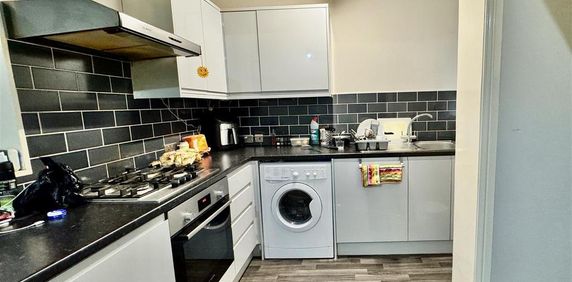 1 bedroom property to rent - Photo 2