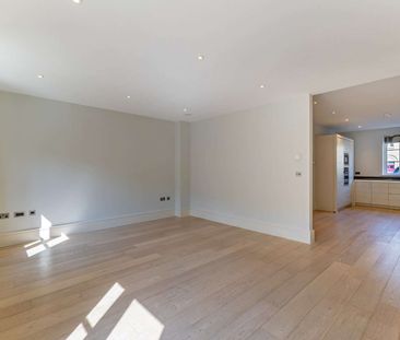 An Exceptional Three-Bedroom Contemporary Home with Timeless Georgi... - Photo 2