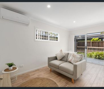 Modern Fully Furnished Units – All Bills Included - Photo 1