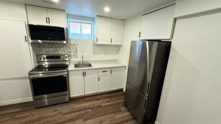 For Lease - 147 Yates Drive, Milton, Ontario - Photo 3