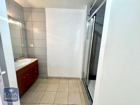 Location Appartement 3 pièces 84m² LA POSSESSION 97419 - Photo 5