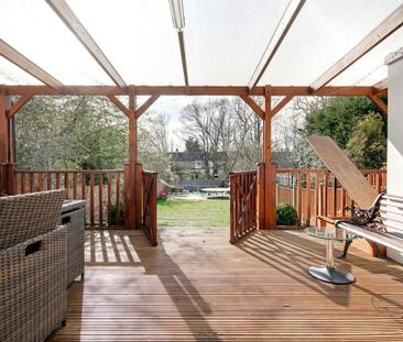 3 bedroom semi-detached house to rent - Photo 6