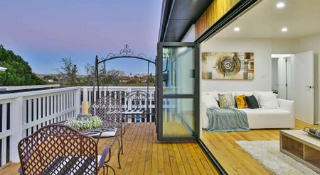 Modern & Clean, Two Bedroom Mount Wellington Home - Photo 5
