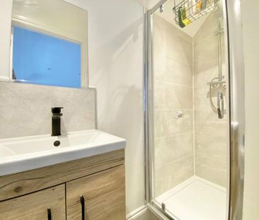 2 bedroom flat to rent - Photo 6