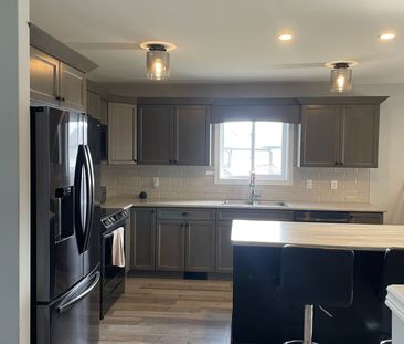 For Lease - 14 Lehtinen Crescent, Belleville, Ontario - Photo 2