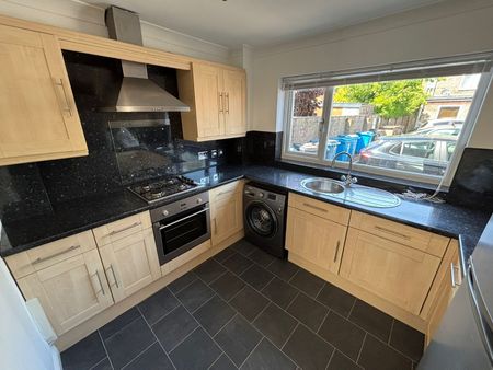 2 bedroom apartment to rent - Photo 4