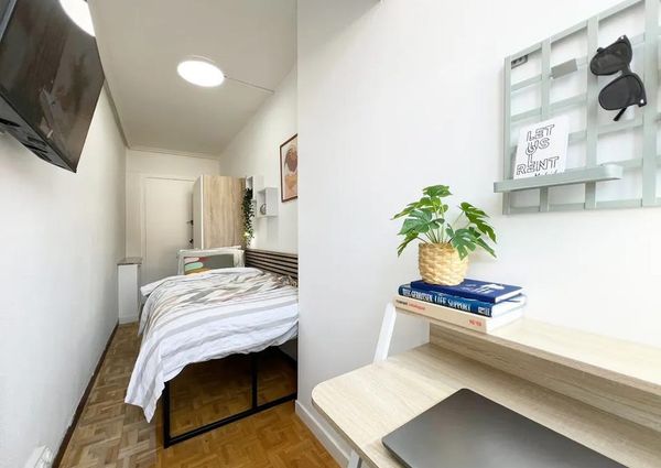 Calle Pedro Heredia, Madrid, Community of Madrid 28028