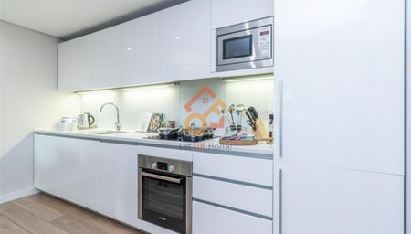 3 bedroom flat to rent - Photo 2