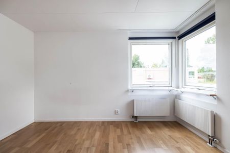 Hägergatan, Kumla - Photo 2