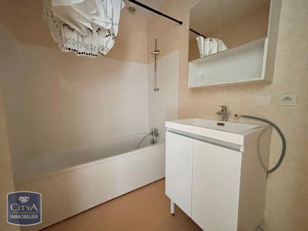 Location Appartement 2 pièces 46m² POITIERS 86000 - Photo 3