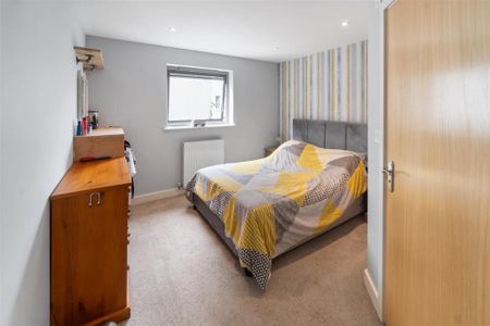 2 bedroom apartment to rent - Photo 4