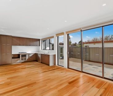 4 Bed, 3 Bath - Photo 5