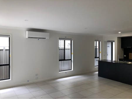 16 Majestic Place, Runcorn, QLD - Photo 4