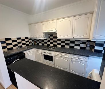 Burnt Oak Broadway, HA8 5ED, Edgware - Photo 6