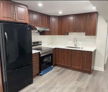 For Lease - 3727 Althorpe Circle, Mississauga, Ontario - Photo 4