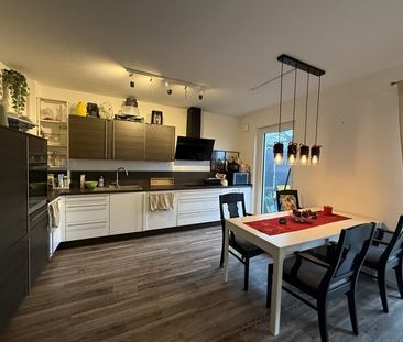 Moderne Dachgeschosswohnung mit Dachterrasse in Nienburg - barriere... - Photo 2