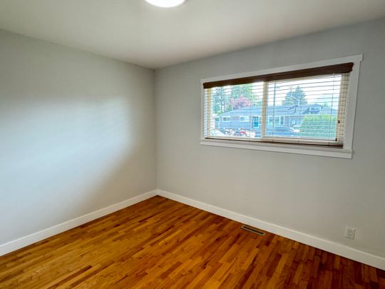 Fully Renovated Home! - Photo 1