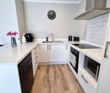 Spacious 1 bedroom in Hobsonville - Photo 4