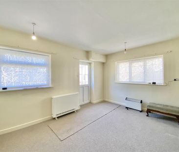 2 bedroom detached bungalow to rent - Photo 6