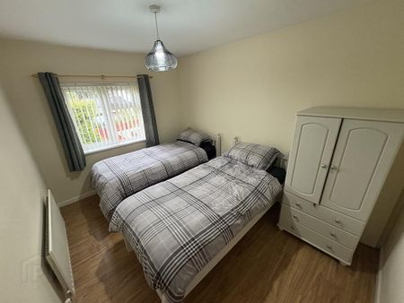 35 Roxborough Park, Moy, Dungannon, BT71 7SU - Photo 2