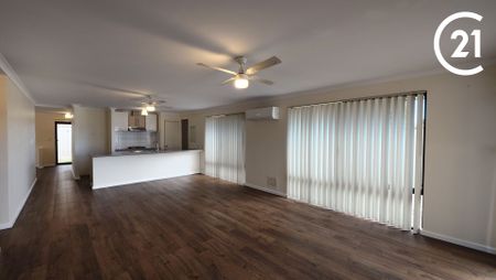Low Maintenance Luxury 3x2 in South Bunbury! - Photo 3