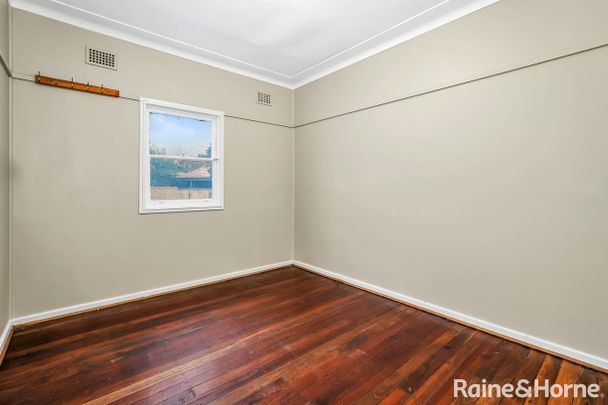 13 Blair Avenue, St Marys, NSW 2760 - Photo 1