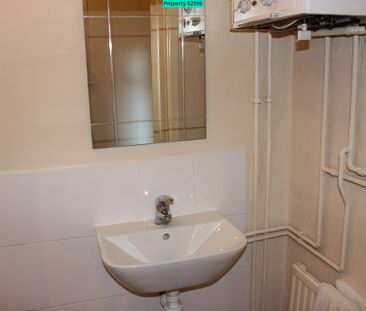 3 bedroom end of terrace house to rent - Photo 5