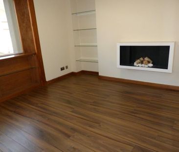 3 bedroom end of terrace house to rent - Photo 1