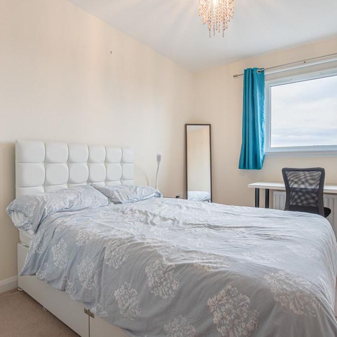 3 bedroom apartment to rent - Photo 1