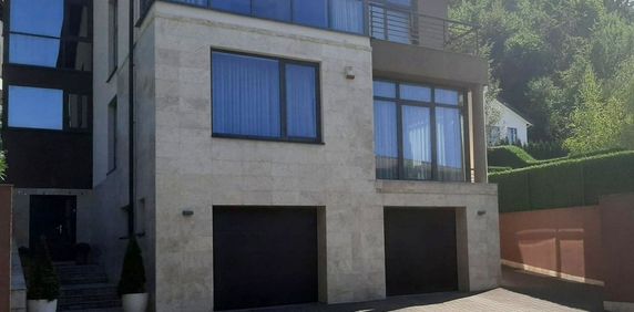 Vilă de lux cu vedere spectaculoasă spre Tâmpa Green Valley zona Noua - Photo 2