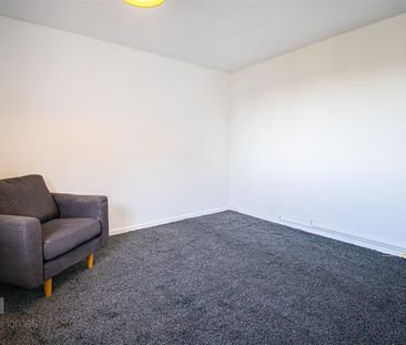 2-Bed Apartment to Let on Samuel Street, Preston - Photo 2