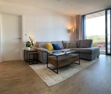 Epsom House Room1 - Photo 5
