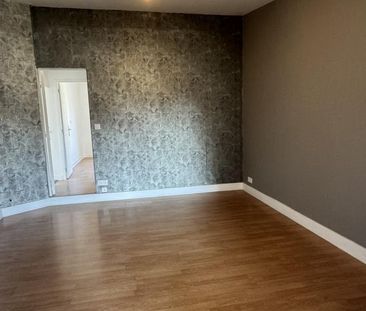 Appartement T4 Centre bourg en duplex - Photo 2