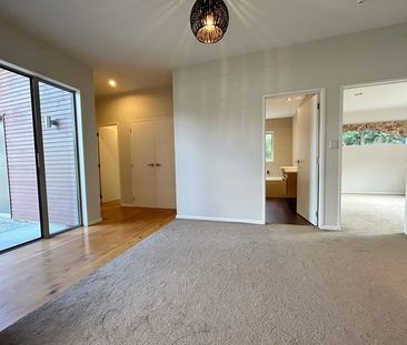 SILVERDALE - 4 Bedroom Family Home - Photo 6