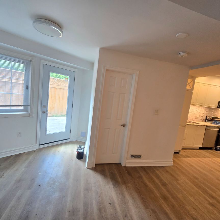 For Lease - 23 Falkland Place Unit# Lower Level 2, Richmond Hill, Ontario - Photo 1