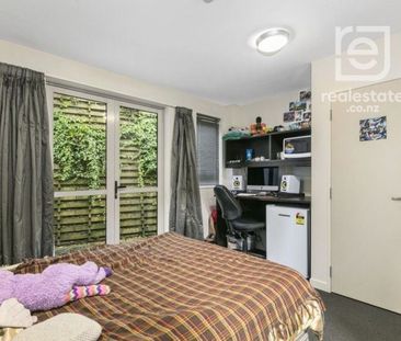 One bedroom, with own ensuite - Photo 4