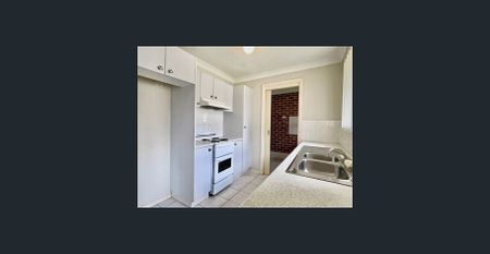 Two-Bedroom Double-Storey Townhouse in Quiet Complex - Photo 5