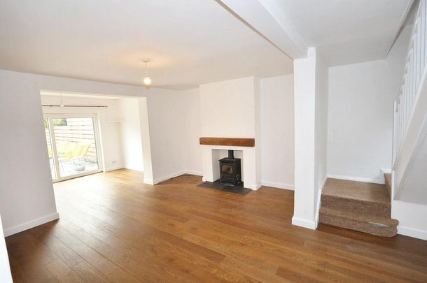 3 bedroom semi-detached house to rent - Photo 1