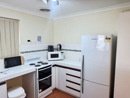 3x2 Fully Furnished In Hannans - Photo 5