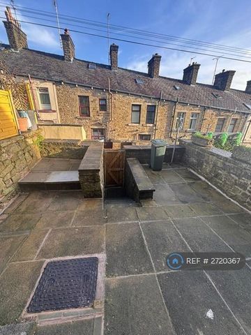 4 bedroom terraced house to rent - Photo 4