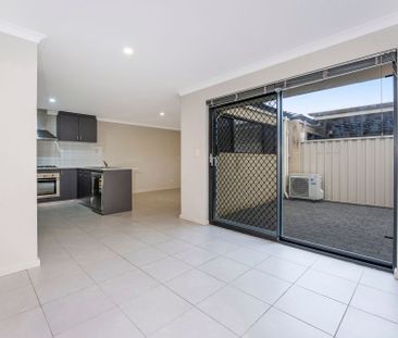 Home in the Heart of Baldivis! - Photo 6