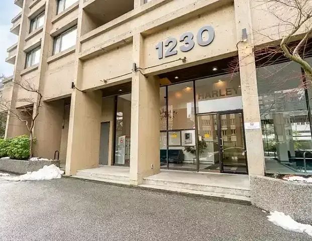 One bedroom/ Downtown | 1230 Nelson Street, Vancouver - Photo 1