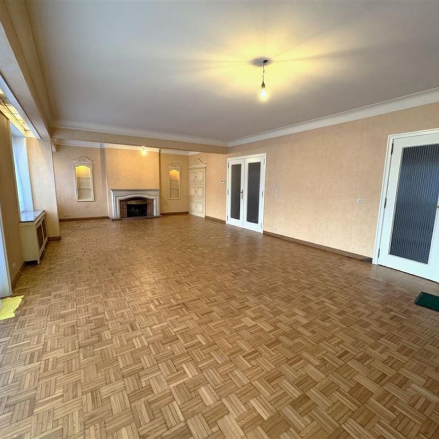 Appartement te huur in Kortrijk - Photo 1