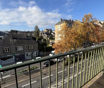 FOUGERES Bd Leclerc - Au 3ème étage avec BALCON. Lumineux apparteme... - Photo 1