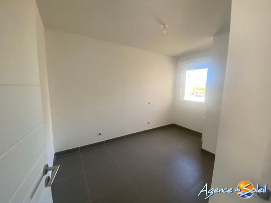 Location Appartement 3 pièces 57m² ST JEAN DE VEDAS 34430 - Photo 1