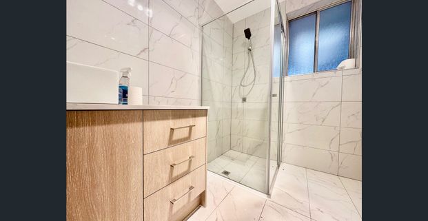 3 Bedroom House With Granny Flat - Photo 1