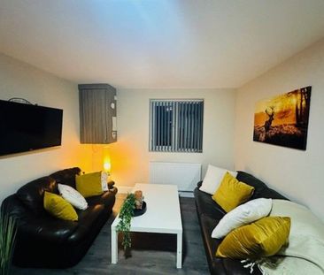 House Share Marsh Lane Flat,, PRESTON, Lancashire PR1 8NL - Photo 2