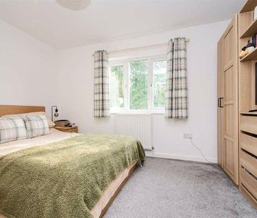 2 bedroom semi-detached house to rent - Photo 3